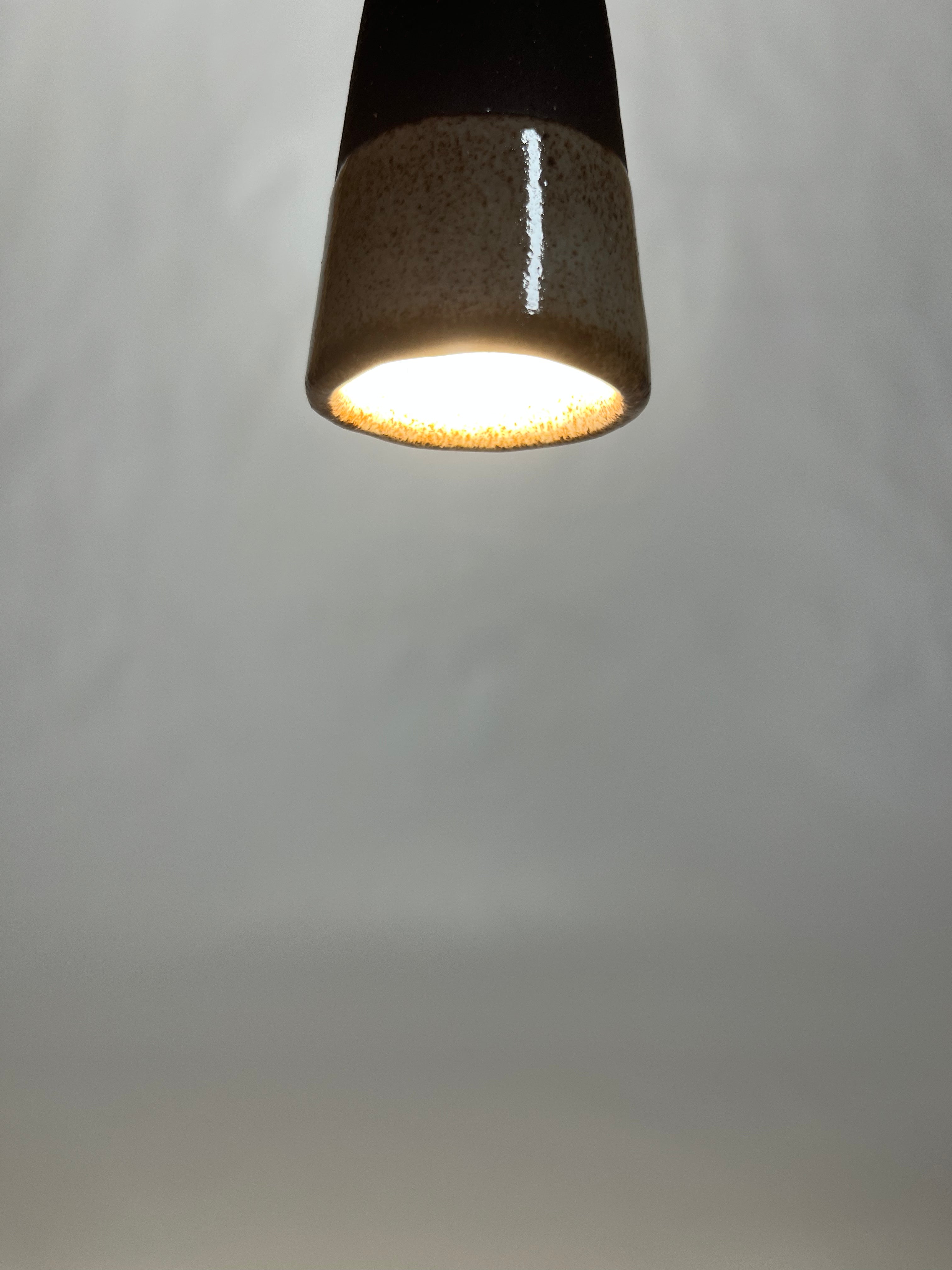 Mini 12-24V viseči element iz črne kamenine
